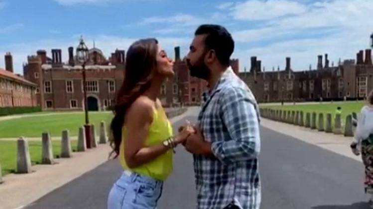 शिल्पा शेट्टी कुंद्रा और राज कुंद्रा (Photo: Instagram)