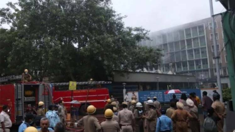 एम्स के टीचिंग ब्लॉक में लगी थी भीषण आग 