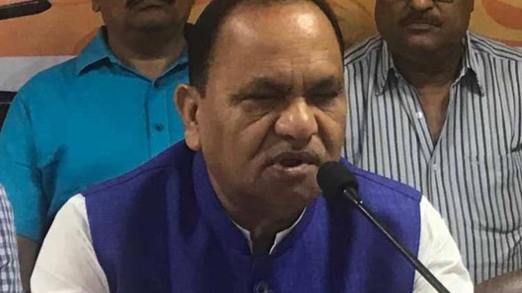 झारखंड के परिवहन मंत्री सीपी सिंह को भरना पड़ा जुर्माना (फाइल फोटो)