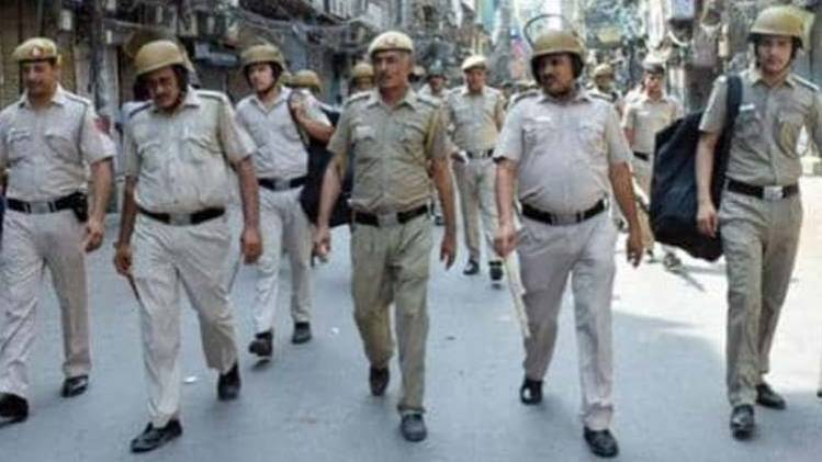 दिल्ली में अलर्ट जारी (फोटो-Aajtak)