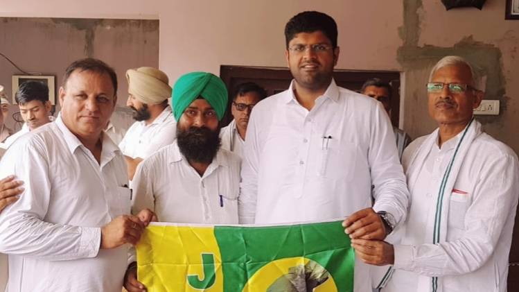 जेजेपी के नेता दुष्यंत चौटाला