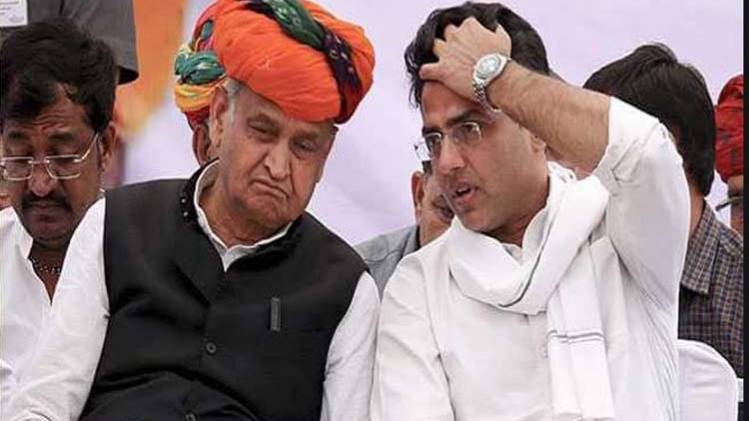 सीएम अशोक गहलोत और डिप्टी सीएम सचिन पायलट (फाइल फोटो) 