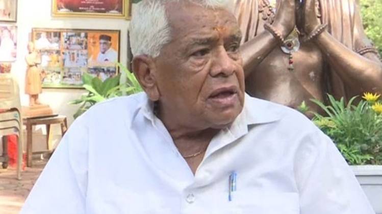 पूर्व मुख्यमंत्री बाबूलाल गौर की फाइल फोटो