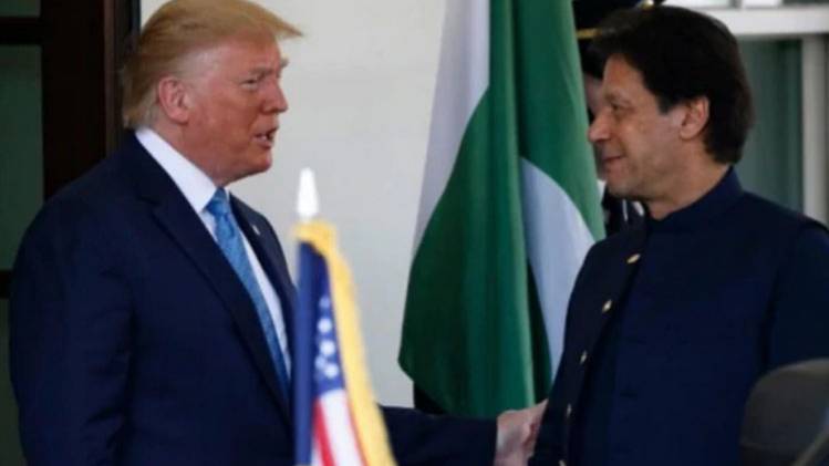 पाकिस्तान के प्रधानमंत्री इमरान खान और अमेरिकी राष्ट्रपति डोनाल्ड ट्रंप (AP)
