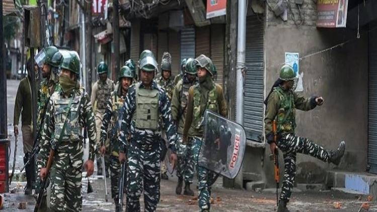 जम्मू-कश्मीर में सेना और वायुसेना का हाई अलर्ट (तस्वीर-PTI)