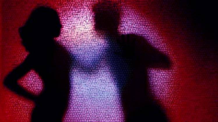 पुलिस ने आरोपी युवक को गिरफ्तार कर लिया है (सांकेतिक तस्वीर)