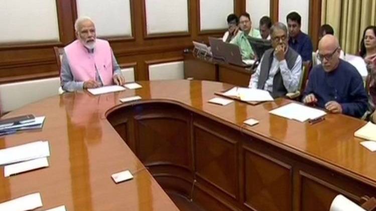 प्रगति मीटिंग के दौरान पीएम मोदी (फोटो-एएनआई)