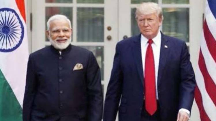 प्रधानमंत्री नरेंद्र मोदी के साथ अमेरिकी राष्ट्रपति डोनाल्ड ट्रंप (फाइल फोटो- रॉयटर्स)