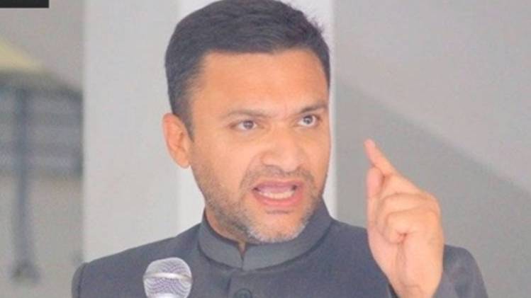 एआईएमआईएम नेता अकबरुद्दीन ओवैसी