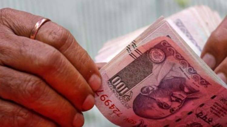 सैलरी में कम बढ़त हुई बढ़त 