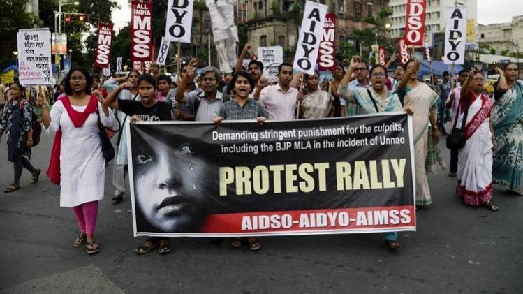 देशभर में उन्नाव मामले पर हो रहा प्रदर्शन (तस्वीर-आईएएनएस)
