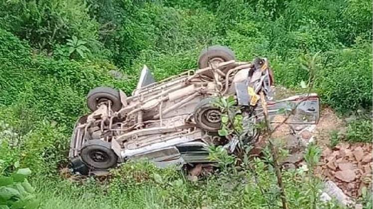 टिहरी में बस हादसा, 9 बच्चों की मौत