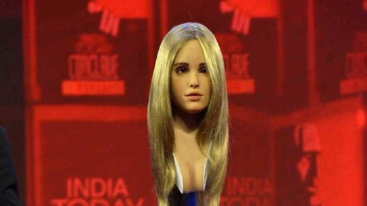 एलिसन सिल्वा ने बताया कि रोबोट डॉल हम इंसानों की सबसे अच्छी दोस्त बन सकती है.