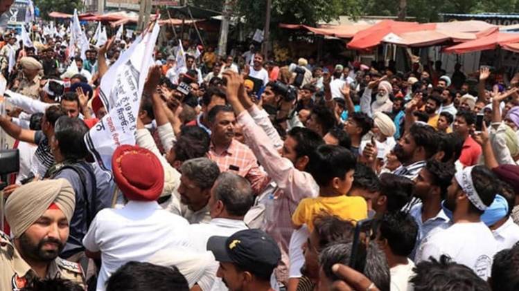 आम आदमी पार्टी कार्यकर्ताओं की फाइल फोटो (IANS)