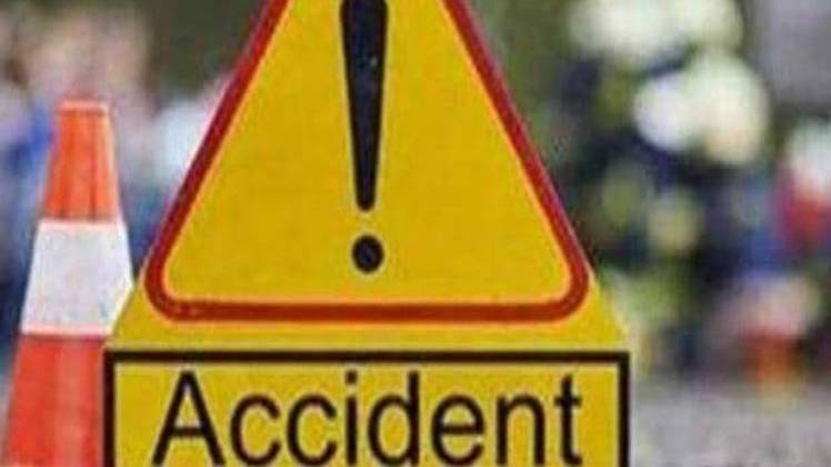 सड़क हादसे में 10 लोगों की मौत (सांकेतिक तस्वीर)