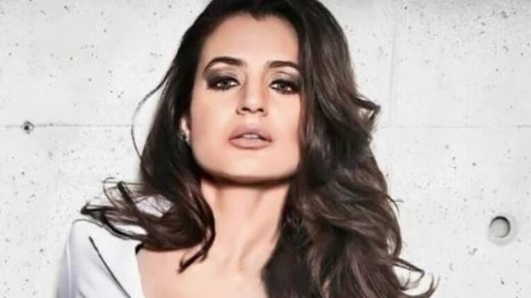 अमीषा पटेल