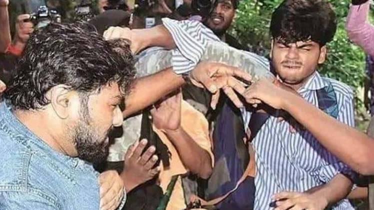 बाबुल सुप्रियो के साथ बदसलूकी 