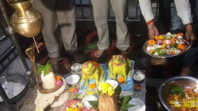 बारिश रुकवाने के लिए एमपी में गजब का टोटका (फोटो-आजतक)