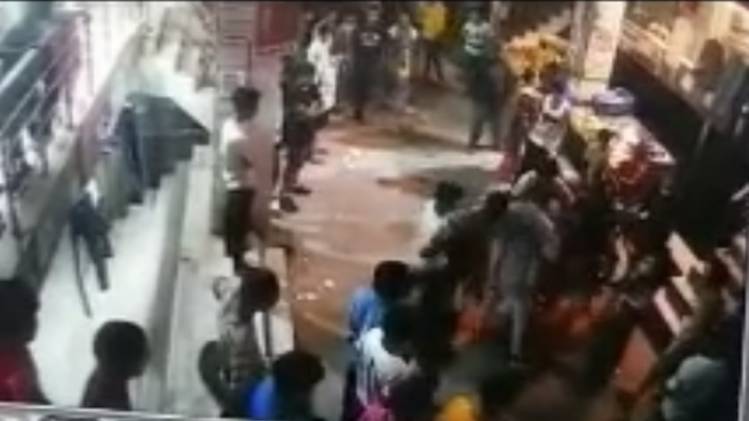 CCTV में कैद हुई वारदात