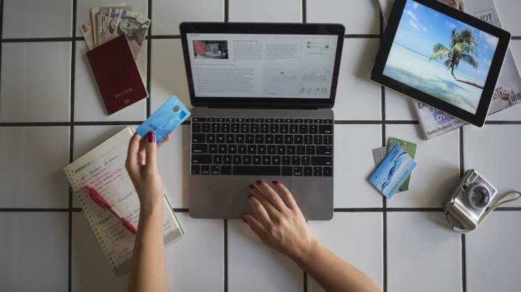 तेजी से भारत में बढ़ रहा है ऑनलाइन बाजार का कारोबार (Photo: Getty)