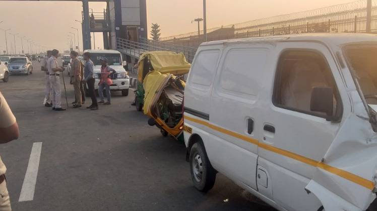 अक्षरधाम मंदिर के पास हुआ हादसा( फोटो- अनुज मिश्रा)