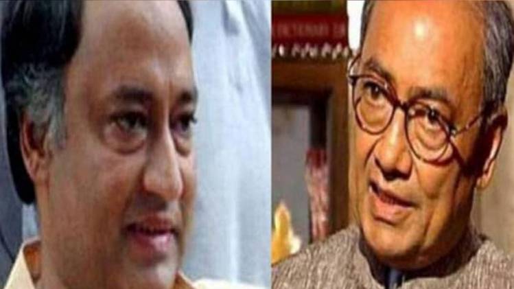 कांग्रेस नेता दिग्विजय सिंह और लक्ष्मण सिंह (फाइल फोटो)