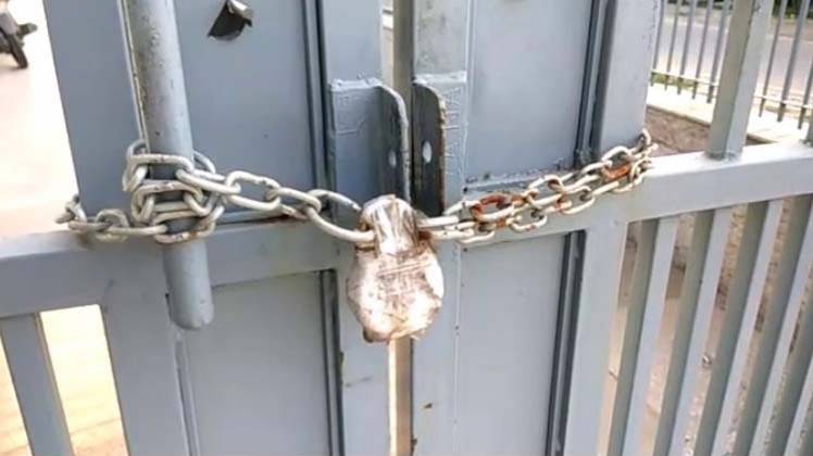 ई-बिज कंपनी हुई सील (Photo- AajTak)