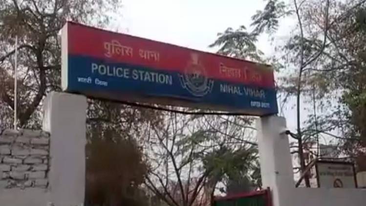 निहाल विहार पुलिस थाना (फोटो- तनसीम हैदर)