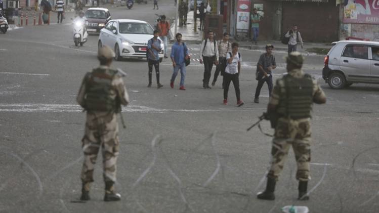 जम्मू-कश्मीर में हालात समान्य हैं