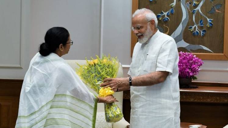 पीएम मोदी से मिलीं ममता बनर्जी