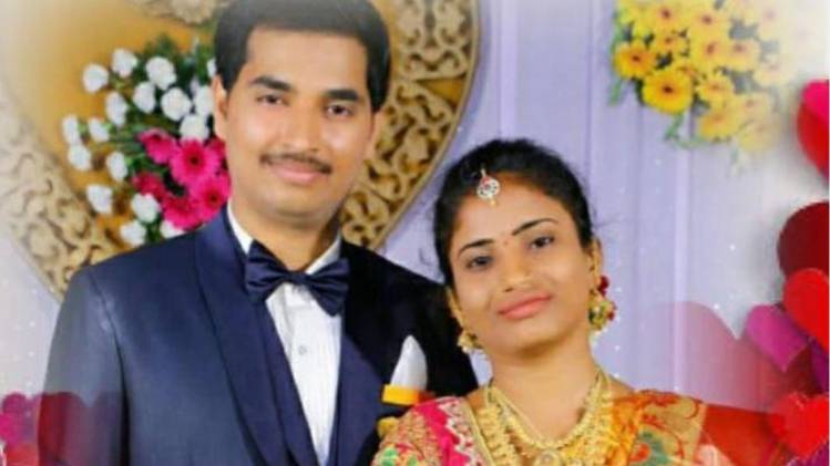 पति के साथ मोनिका की तस्वीर (फोटो-नागार्जुन)