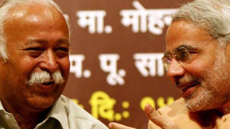 RSS के सर संघचालक मोहन भागवत और पीएम नरेंद्र मोदी. (फाइल फोटो)