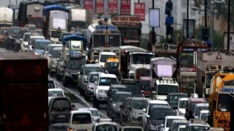 मोटर व्हीकल एक्ट का कई जगह विरोध (फाइल फोटो)