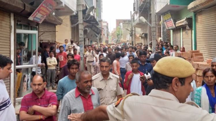 घटनास्थल पर पुलिस