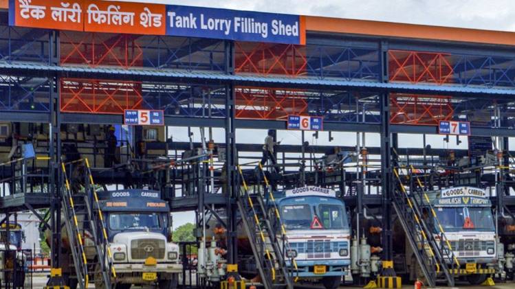 बढ़ गए पेट्रोल-डीजल के दाम 