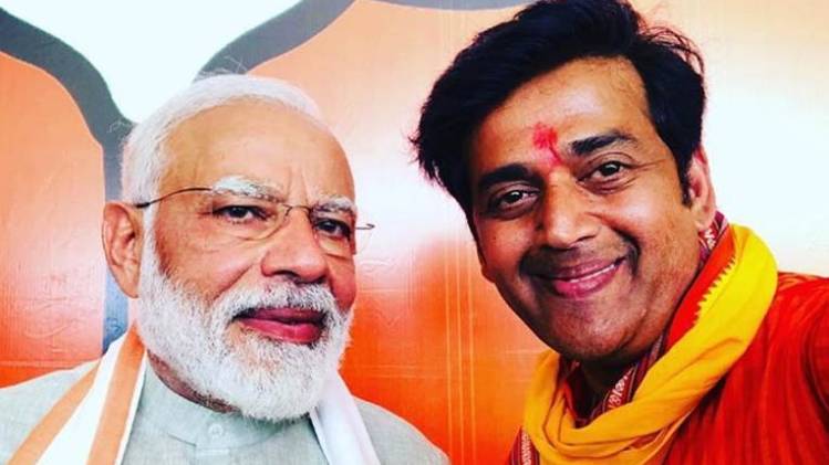 द स्काइ इज पिंक