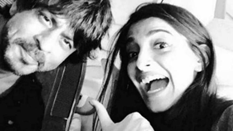 सोनम कपूर और शाहरुख खान 