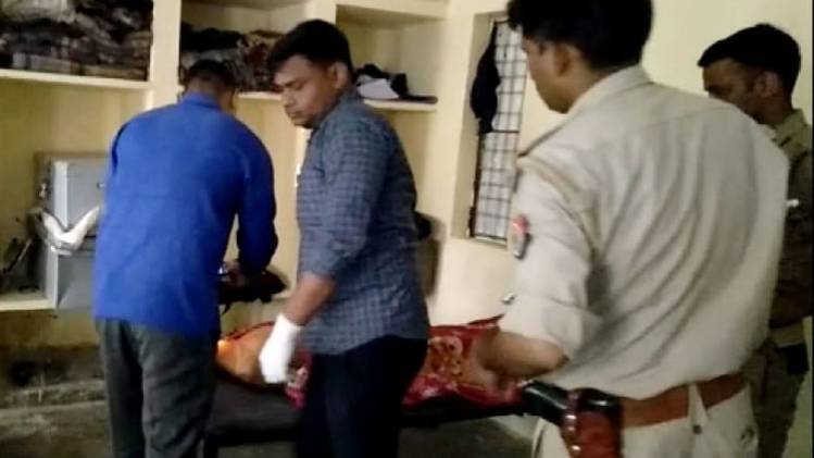 मौके पर पहुंची पुलिस