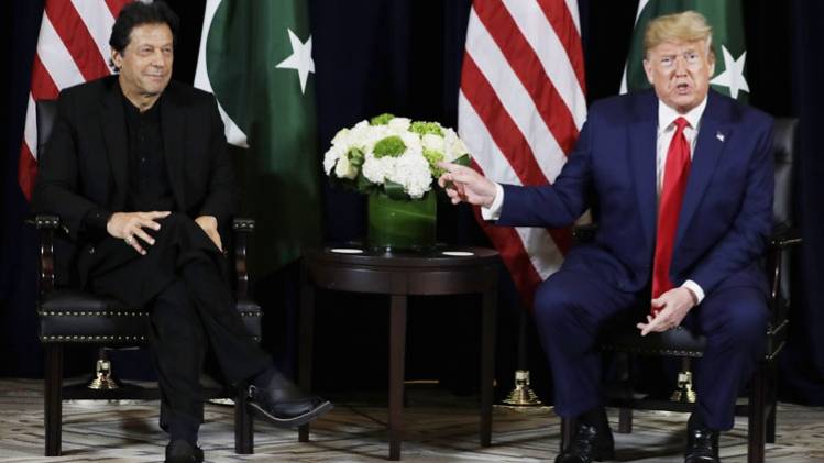 न्यूयॉर्क में डोनाल्ड ट्रंप और इमरान खान (फोटो: AP)
