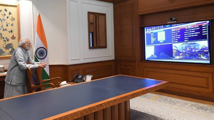 चंद्रयान-2 की लैंडिंग के वक्त ISRO सेंटर में होंगे PM मोदी