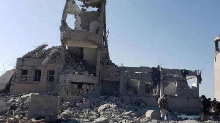 यमन की एक जेल पर हुए एयरस्ट्राइक में 100 से ज्यादा लोग मारे गए (फोटो-REUTERS)