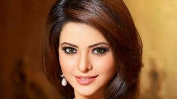 आमना शरीफ