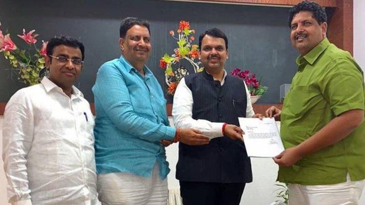 बीजेपी और शिवसेना के बीच जारी है कुर्सी की सियासत (फोटो-ANI)