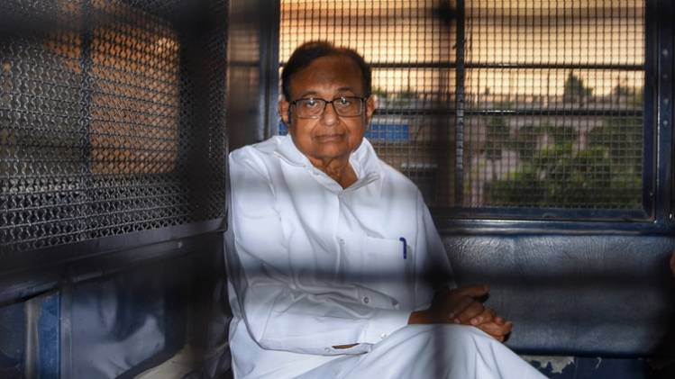मनी लॉन्ड्रिंग मामले में गिरफ्तार पूर्व केंद्रीय वित्त मंत्री पी चिदंबरम (फोटो-PTI)