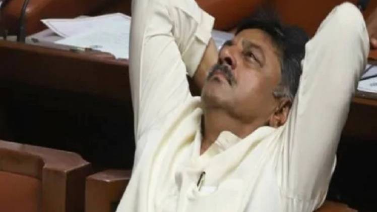 कांग्रेस नेता डीके शिवकुमार (फाइल फोटो)