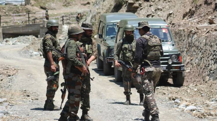 सेना ने आतंकियों को किया ढेर (फाइल फोटो)