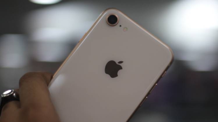 iPhone 8