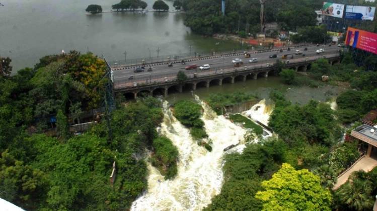 हुसैन सागर झील (फोटो- IANS)