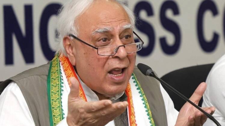 कपिल सिब्बल का पीएम मोदी पर निशाना