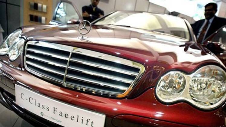 ऑटो इंडस्‍ट्री में सुस्‍ती के बीच मर्सिडीज की बड़ी डिमांड